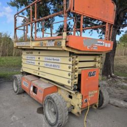 Electric Scissor Lift 40’