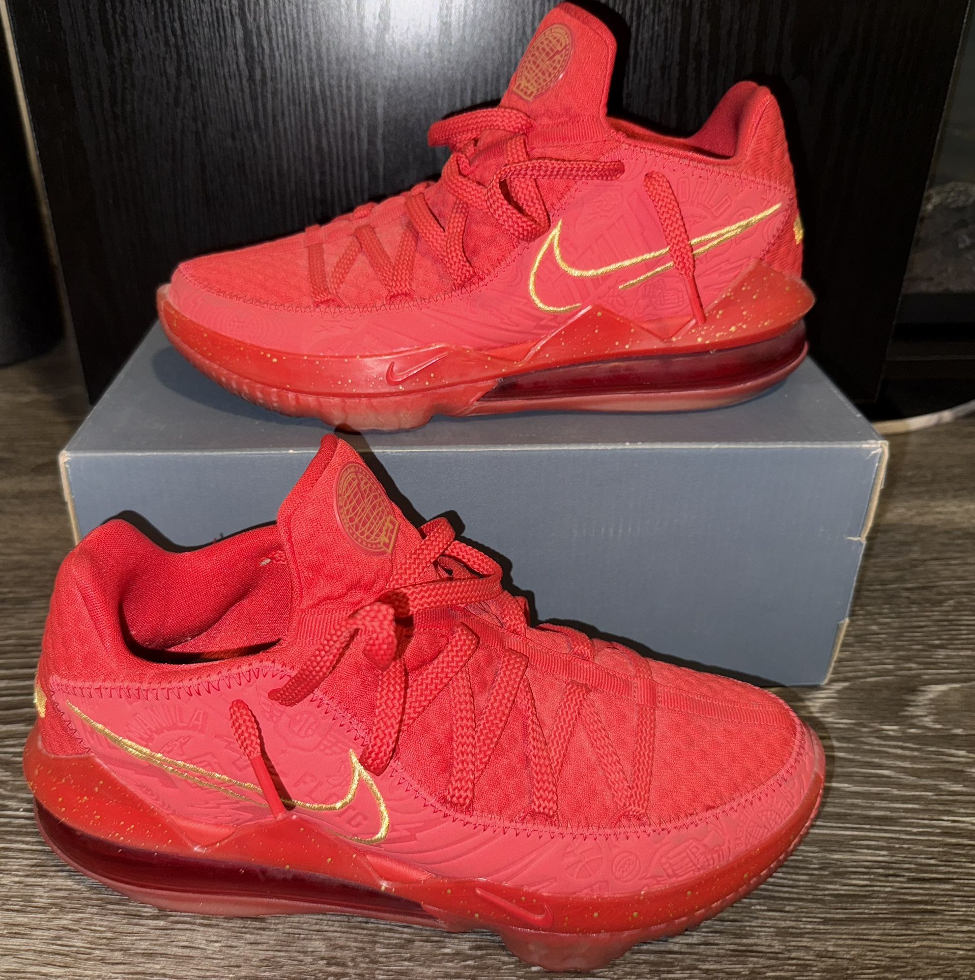 Titan x LeBron 17 Low Men’s Size 9 Red Basketball Shoes Sneakers Used no box