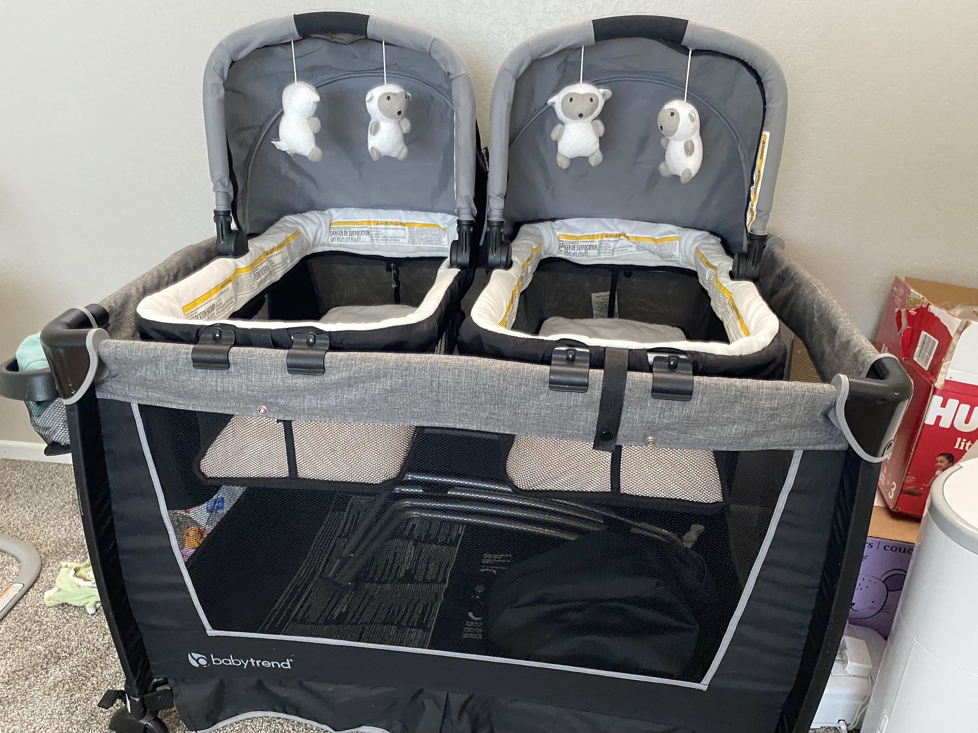 Baby Trend Twin Bassinet and Pack N Play