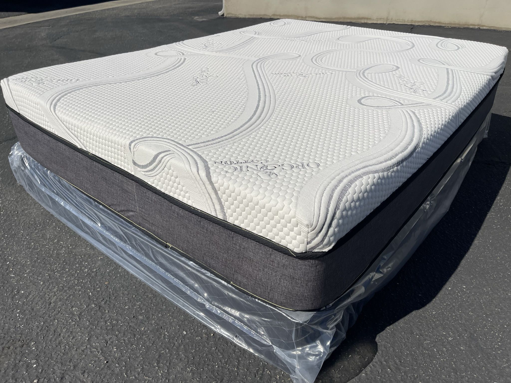 Queen Cooling Gel Hybrid Memory Foam