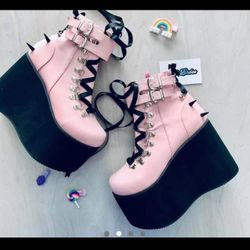 Women's Boots