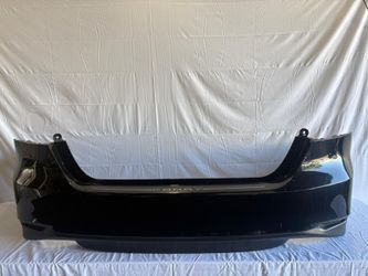 2018-2023 Toyota Camry Rear Bumper Cover w/o Sensors OEM 52159-06B30 Used