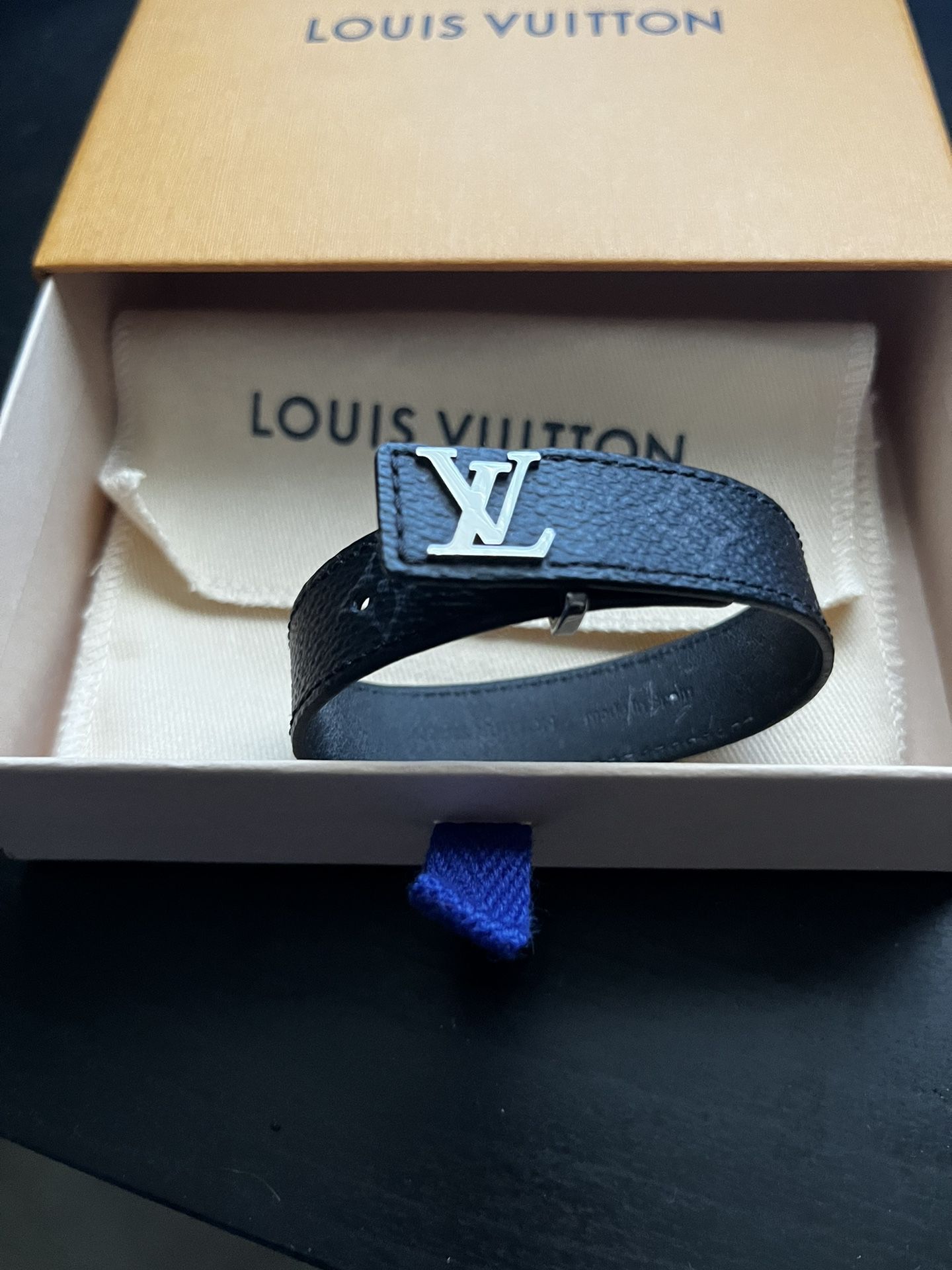 Lv Slim Bracelet for Sale in Warren Park, IN - OfferUp