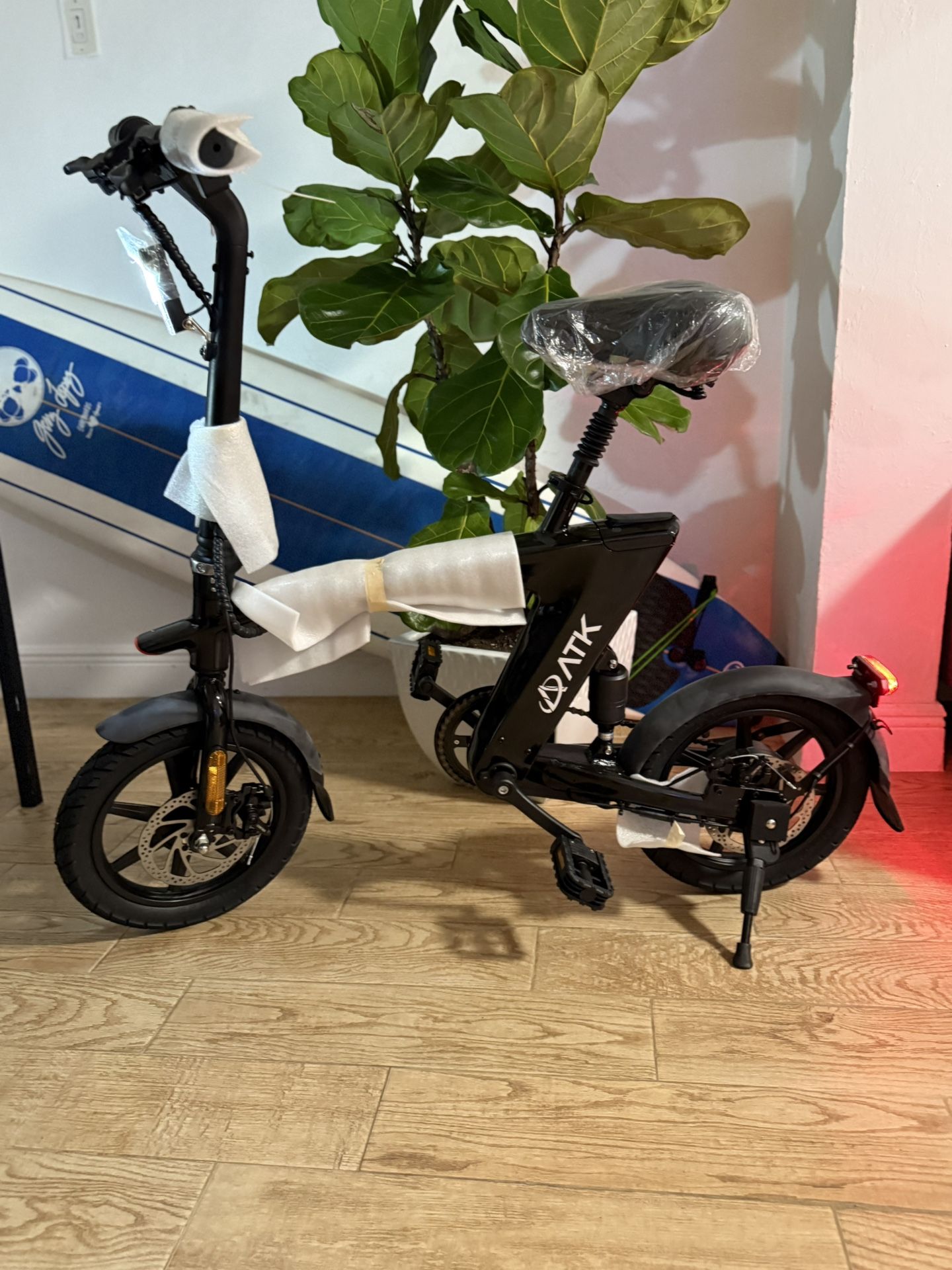 electric bike foldable new never used