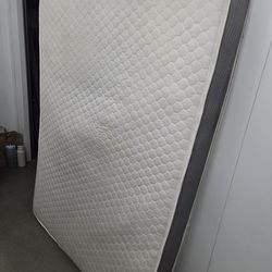 *FREE* Used Full size Mattress