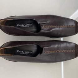 Womens Shoes