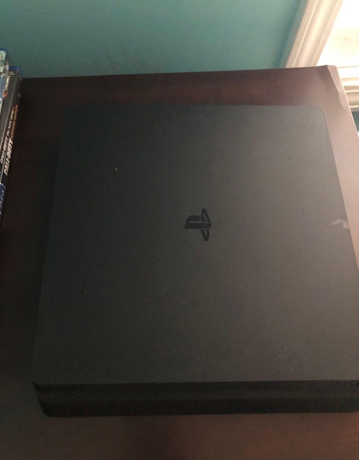 SONY PS4 pro 1TB with Controller and Cord