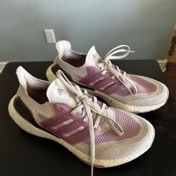 Ladies Size 10 Adidas Ultraboost Sneakers Lilac/White Color
