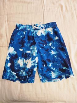 Super comfortable and lightweight Tommy Bahama swimsuit. Size 7.