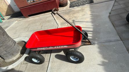 Vintage Radio Flyer Is Old But Have Brand New Tires 55 Dls