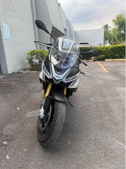 2024 Aprilia Tuono V4 110