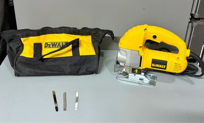 Like new Dewalt Jig Saw