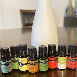 Diffuser and Essential Oils Set 