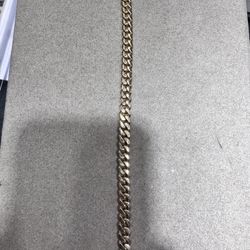 10k Yg Solid Cuban Bracelet. 