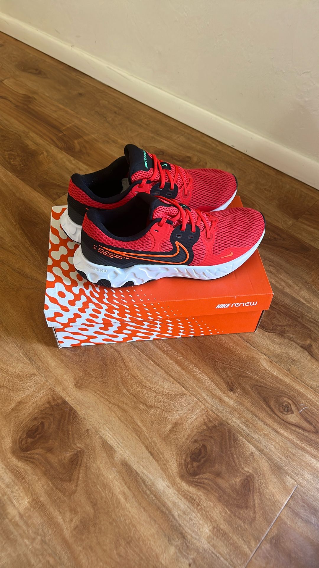 Nike Renew Men Size 11.5