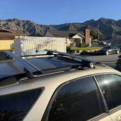 Yakima Timberline Towers + Jetstream 50" Cross Bars + Windshield Fairing + SKS Cores