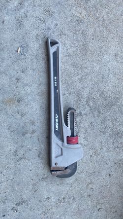 Husky Pipe Wrench 14”
