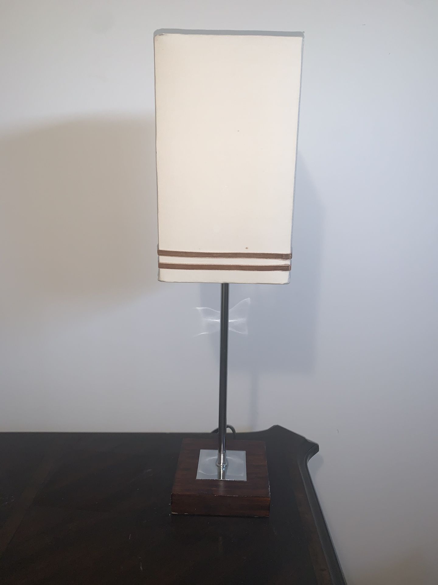 Desk lamp