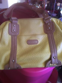 So charming Rossetti Yellow Bag