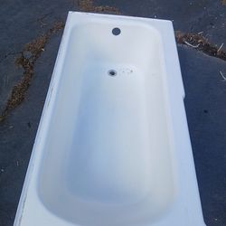 Cast iron bathtub
