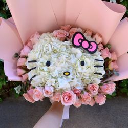Hello Kitty Face Bouquet 
