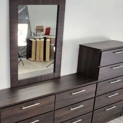 Dresser Whit Mirror And Chest - Cómoda Con Espejo Y Gavetero 