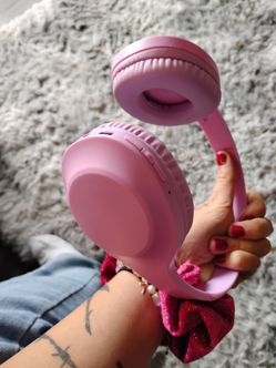 Pink headphones 🎧