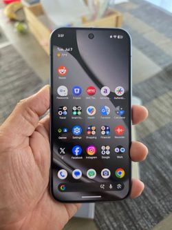 Google Pixel 10 Pro, 256GB, mint condition, Moonstone,unlocked!