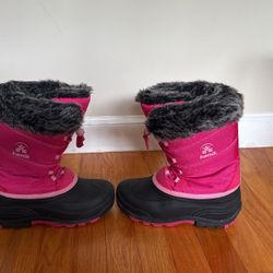 Kids Size 4 Boots Gently Worn