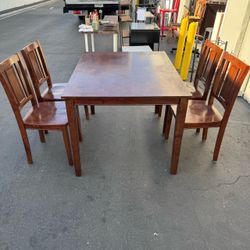 5 Piece Dining Set Dining Table and 4 Chairs