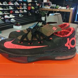 Nike KD VI gs / Size 6.5 / original box