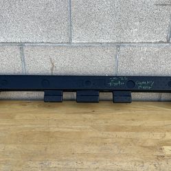 2025-2026 TOYOTA CAMRY REAR BUMPER IMPACT ABSORBER FOAM OEM