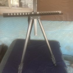 Painters   Tripod