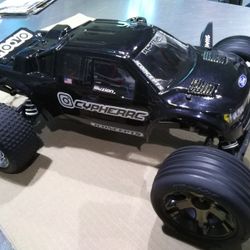 RC Traxxas Rustler And Good Condition $200 Or Best Offer