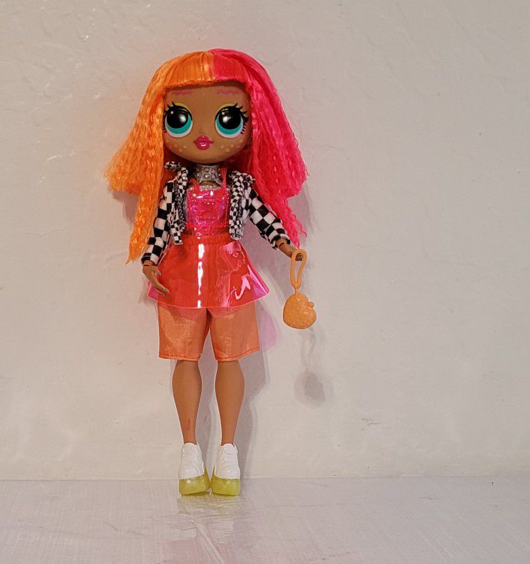 Lol Surprise Doll With Orange And Pink Hair. 10"  Used