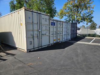 40' Shipping Containers
