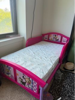 Toddler bed