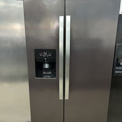 Whirlpool Black Stainless Side By Side Refrigerator 