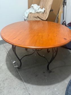 Dinning Table with 4 chairs set