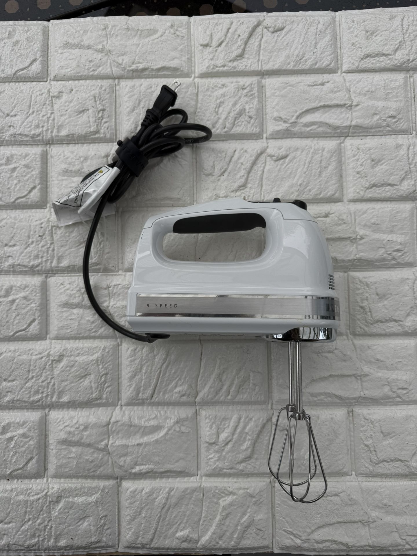 KitchenAid - 9-Speed Hand Mixer - White