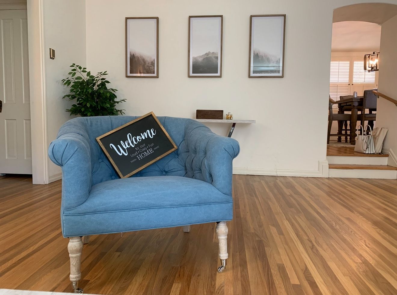Cozy Tufted Accent Chair – Light Blue