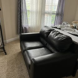 Loveseat/sofa