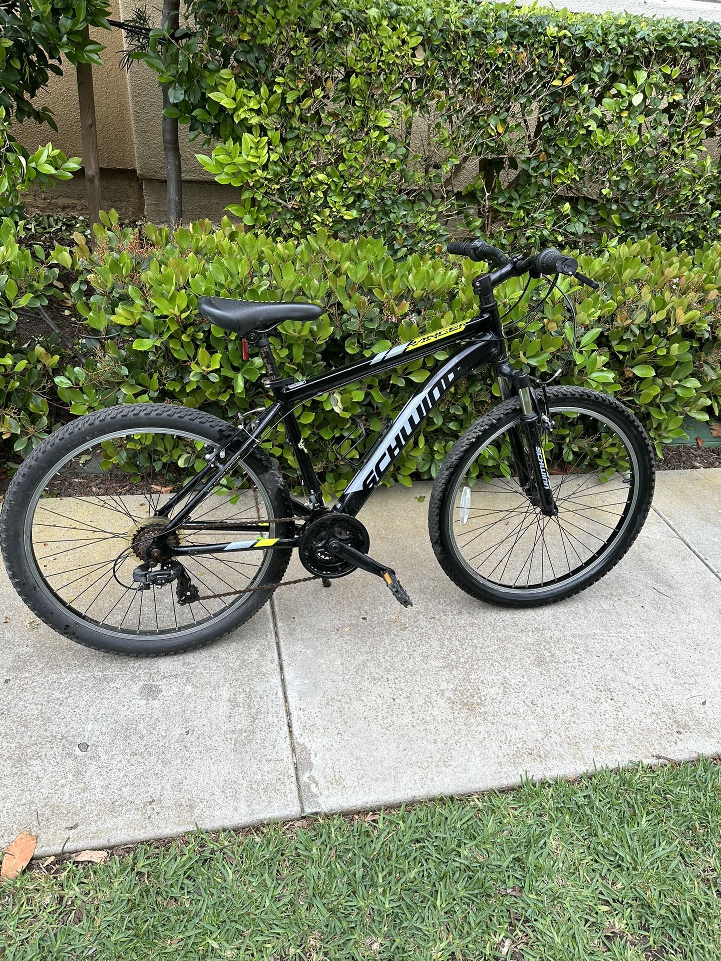 Schwinn Ranger 26 Inch Men’s Mountain Bike