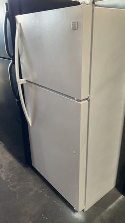 Kenmore Top Mount White Refrigerator
