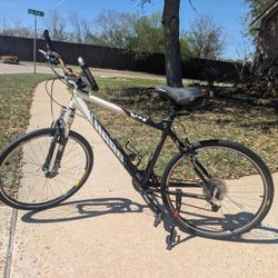 HARO VT4 - 28"/700c Aluminum Hybrid bike 