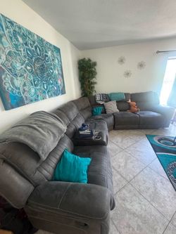 Sofa sectional for sale $100