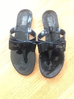 Flat Coach Hard Plastic 
