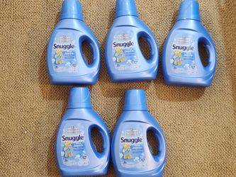 Brand New Bottles of Snuggle Blue Sparkle Laundry Fabric Softener 58 Loads 39.4 fl oz