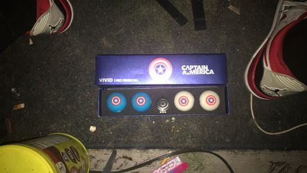 Vivio. Money clip and golf balls
