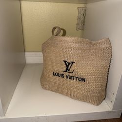 25$